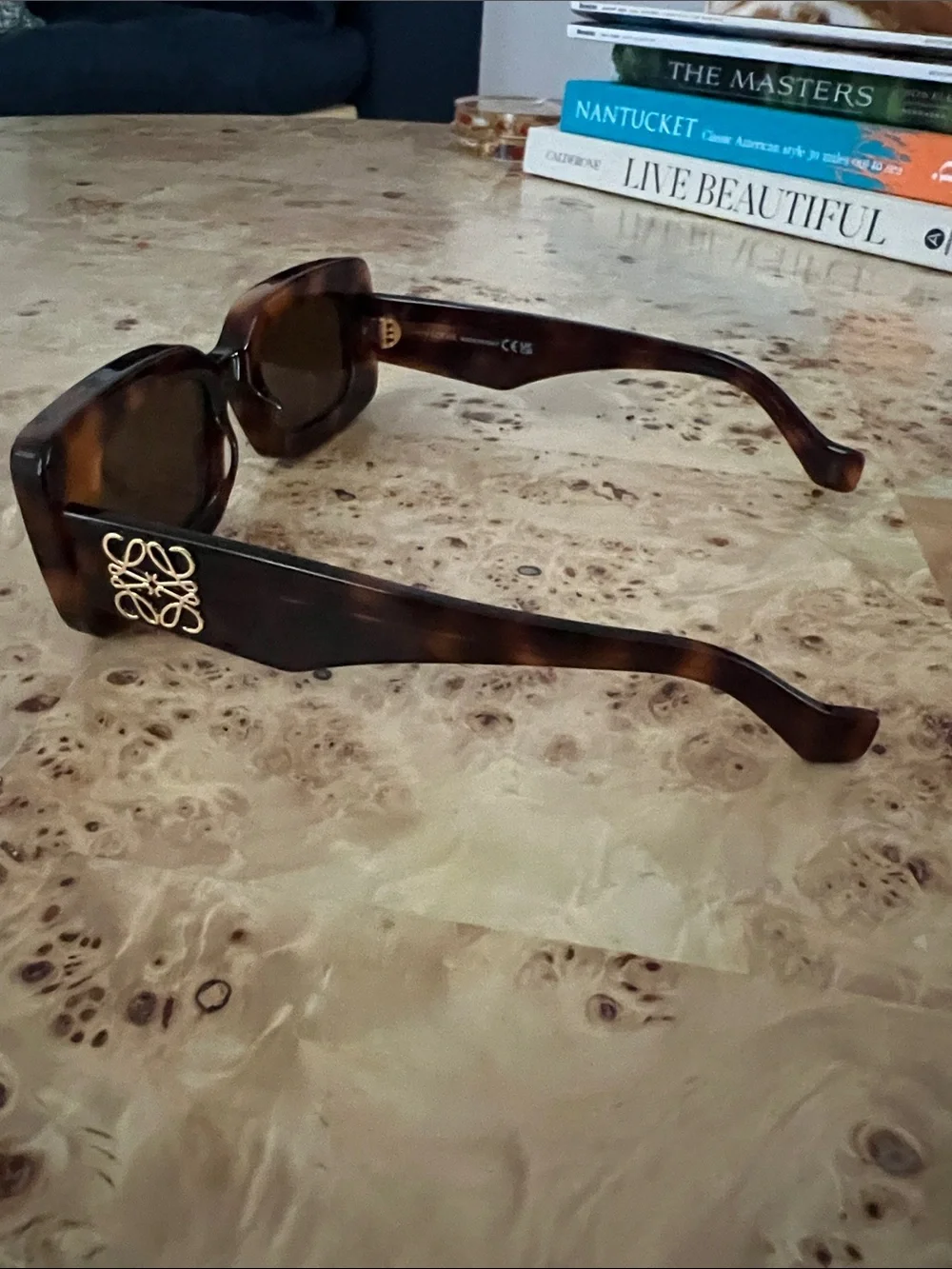 Loewe sunglasses LW40101I in tortoise shell